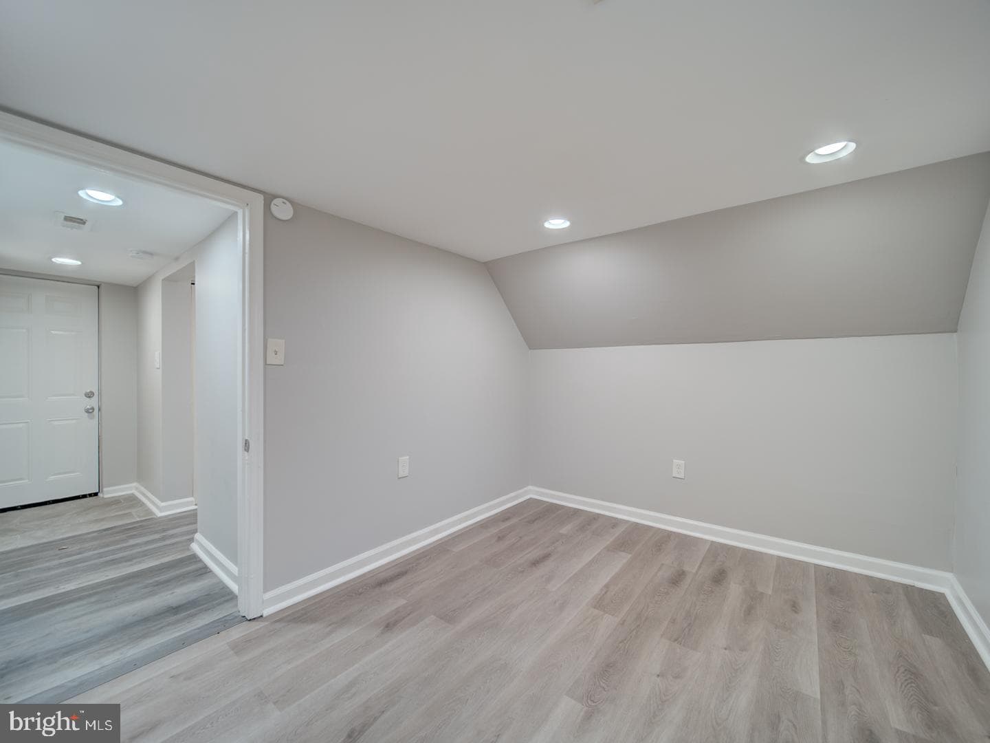 4217 Vine Street photo 38