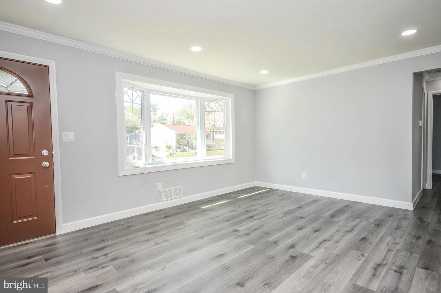 7204 Kidmore Lane photo 3