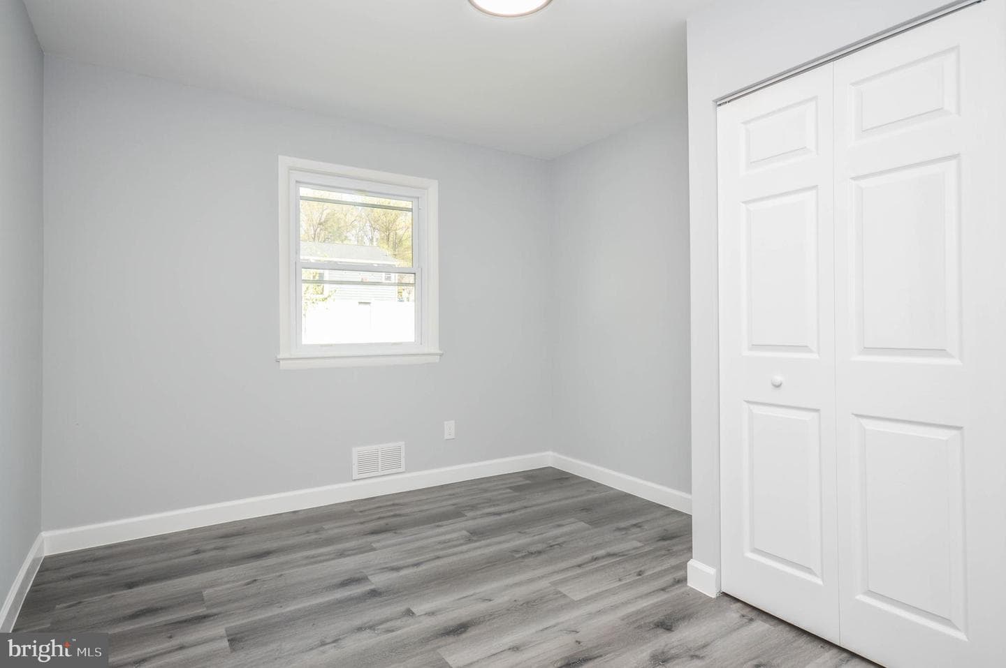 7204 Kidmore Lane photo 9