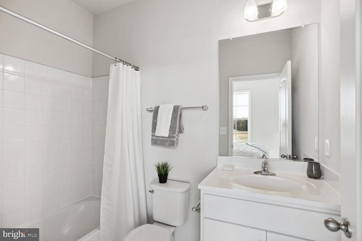 Homesite V81 Laleh Way photo 13