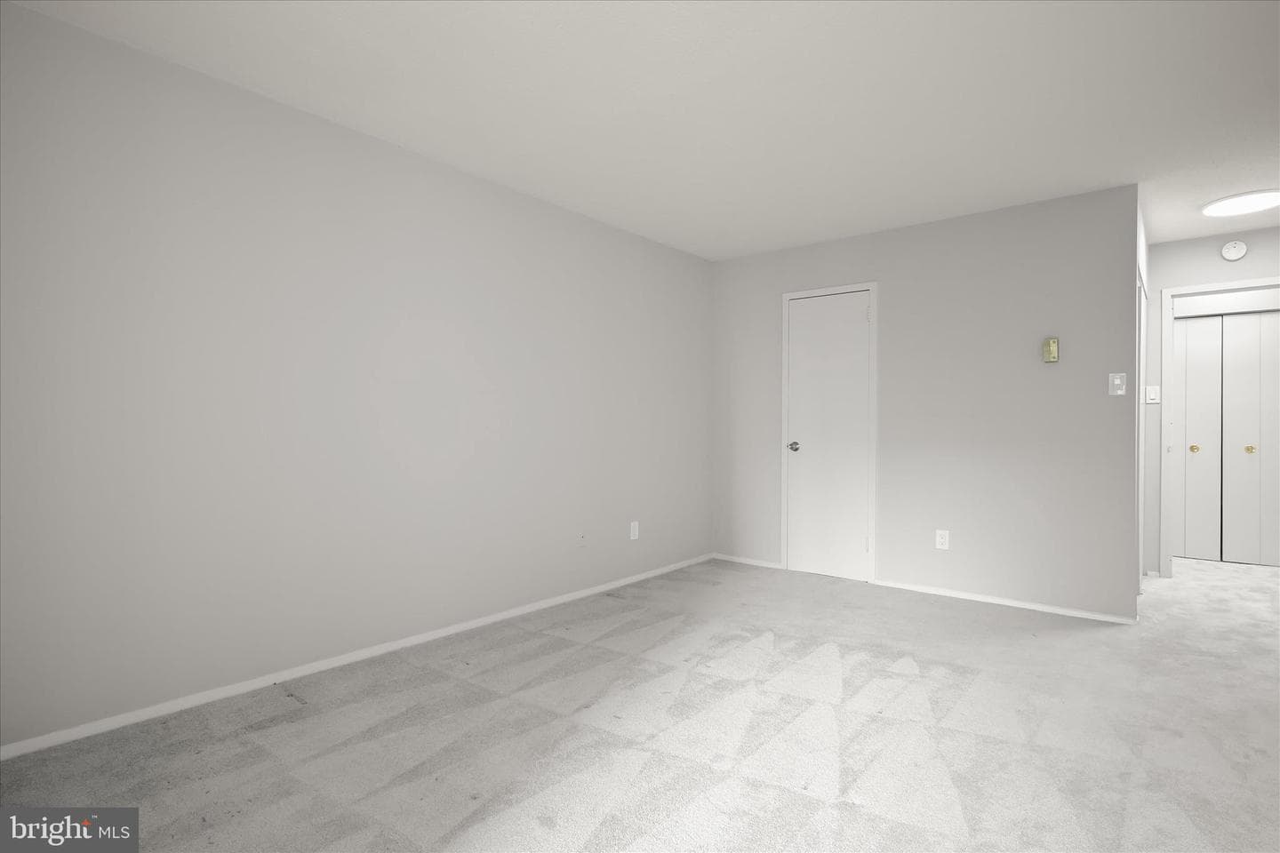 6100 Westchester Park Drive #409 photo 28