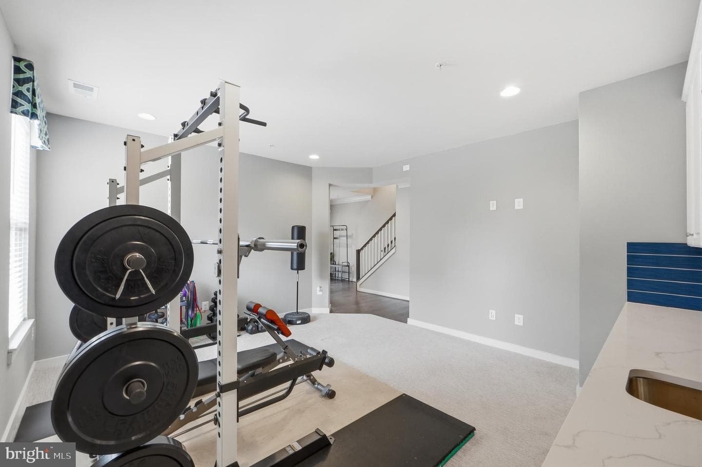 10601 Eastland Circle photo 31