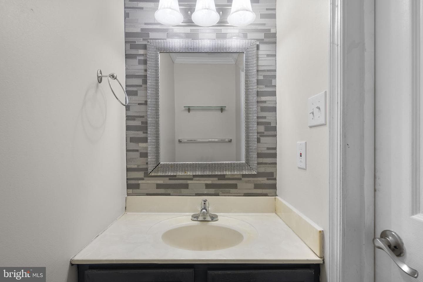 1205 Portabello Court photo 19