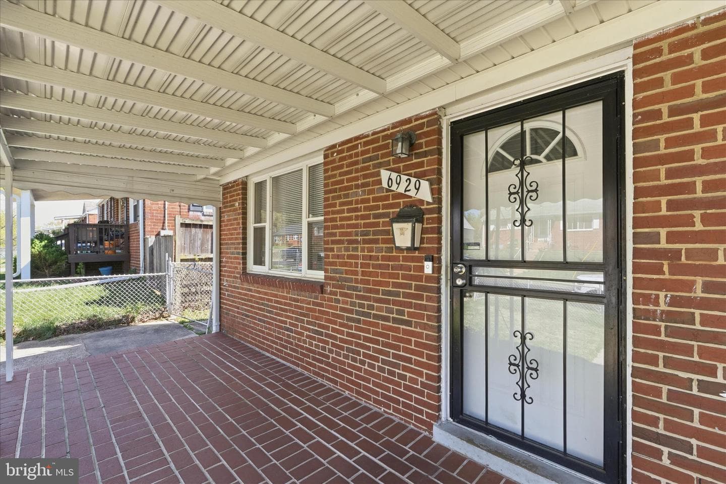 6929 Decatur Place photo 4