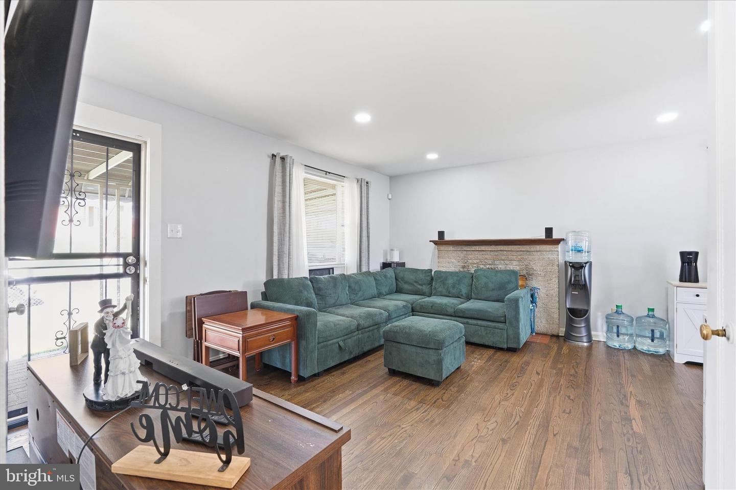 6929 Decatur Place photo 8