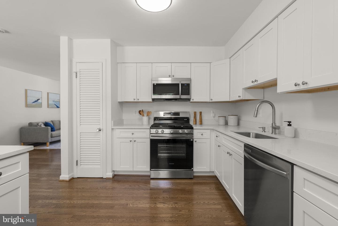 12500 Parkton Street photo 5