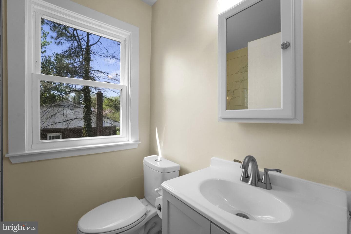 8405 Ravenswood photo 14