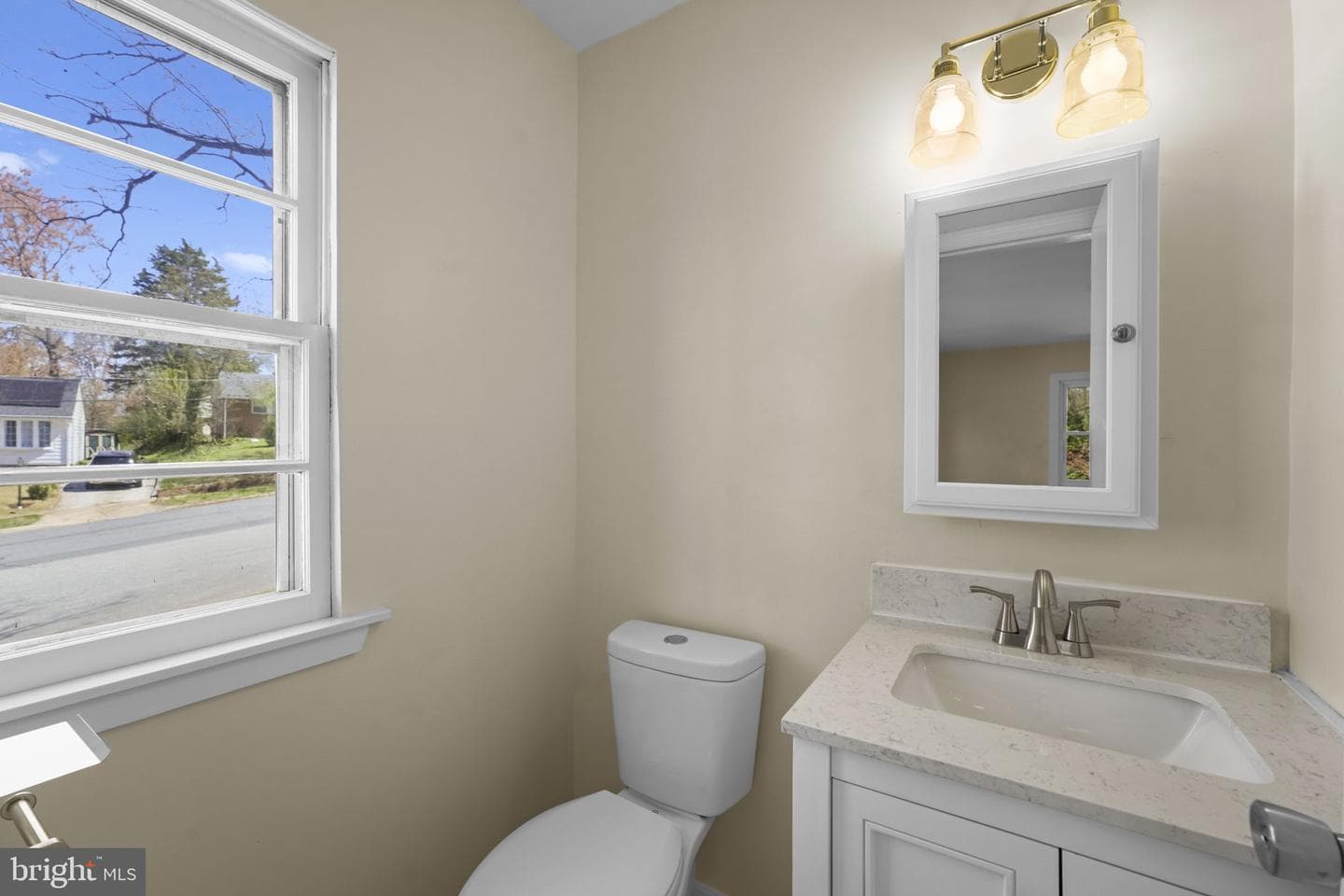 8405 Ravenswood photo 21