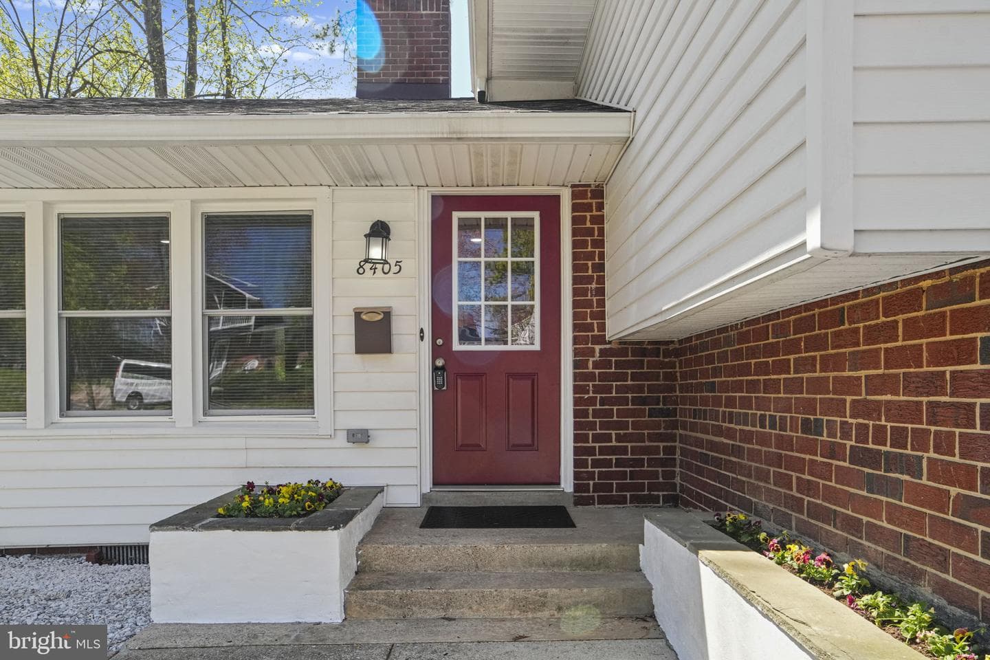 8405 Ravenswood photo 33