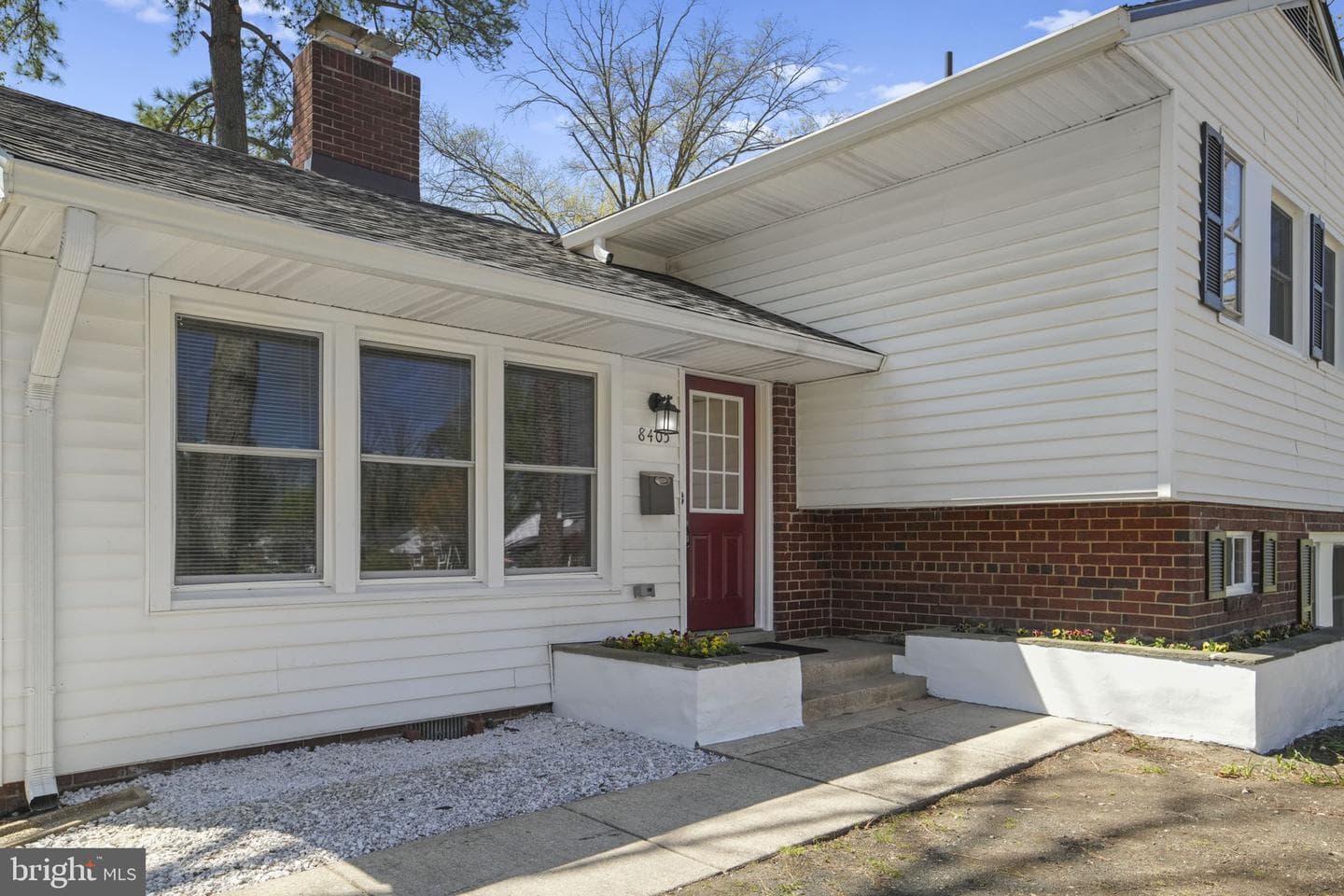 8405 Ravenswood photo 39