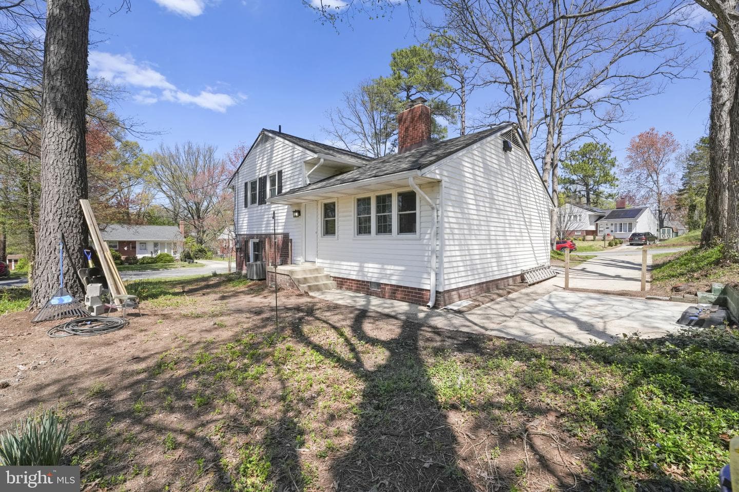 8405 Ravenswood photo 50