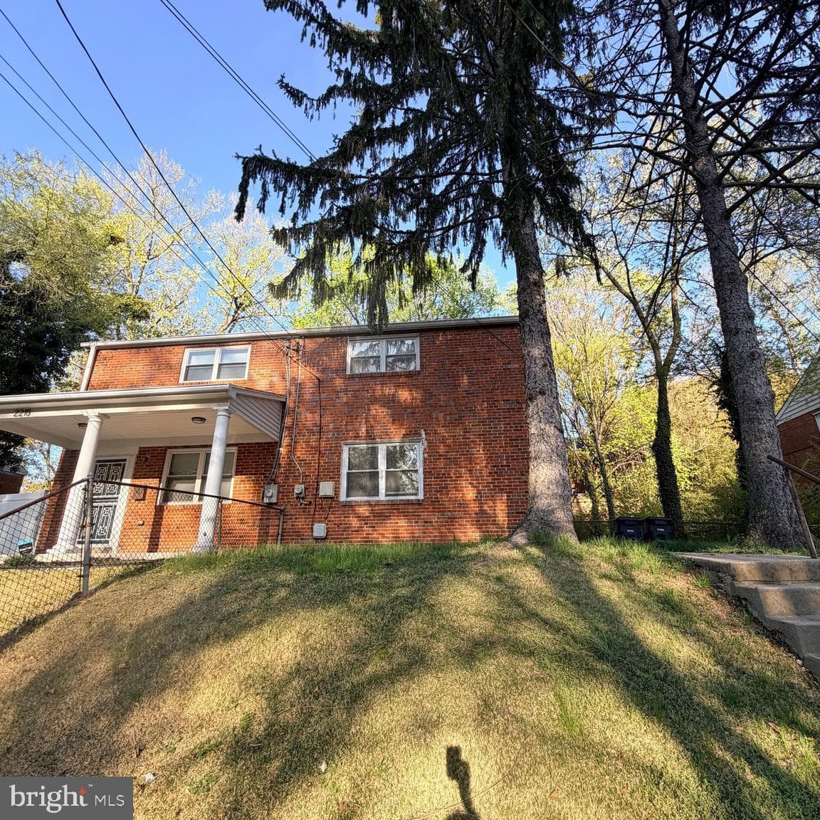 2220 Gaylord Drive photo 3