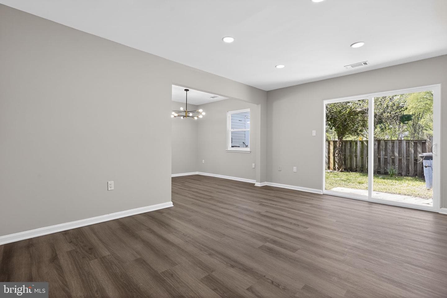 7509 Courtney Place photo 8