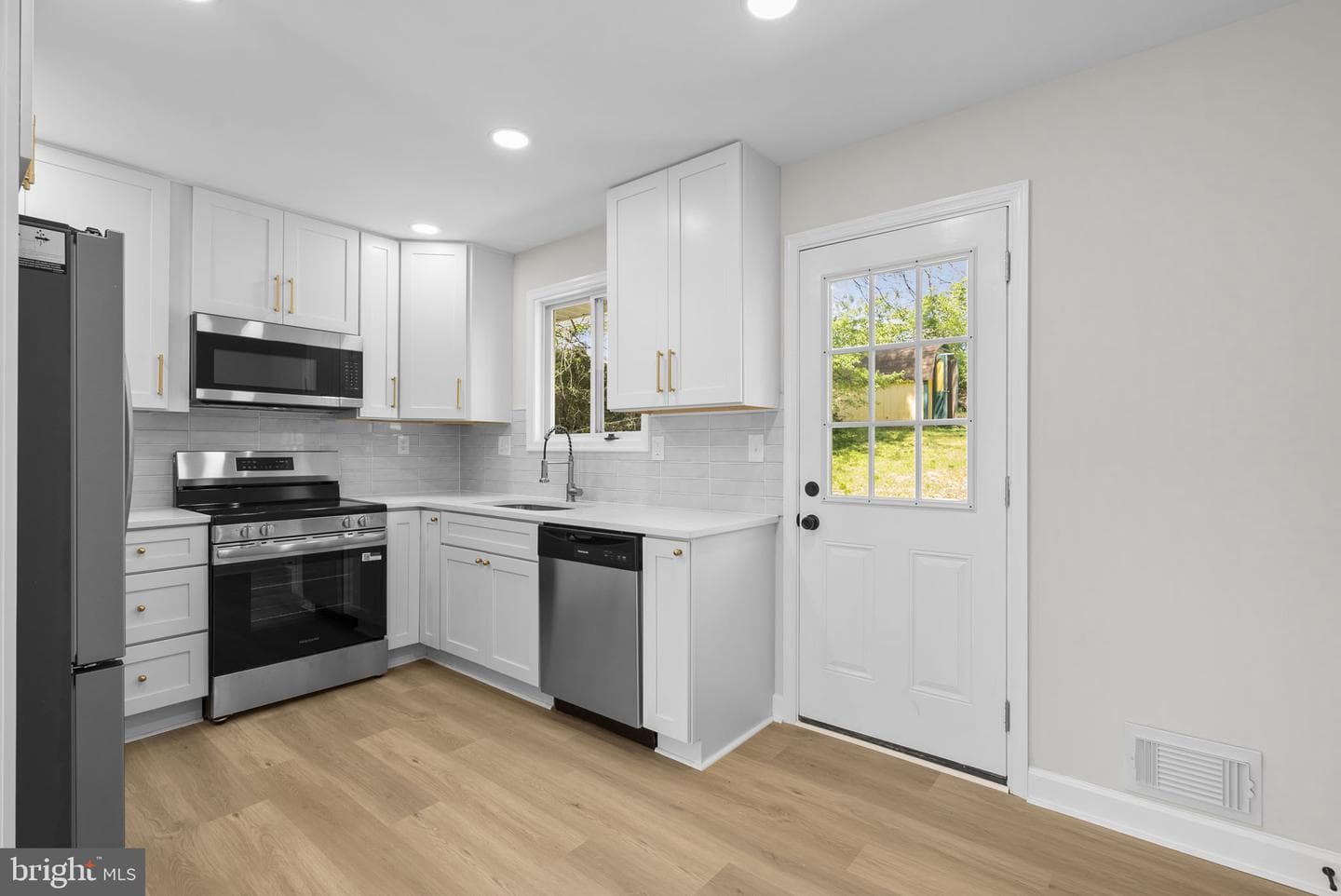 6604 Valley Park Road photo 10