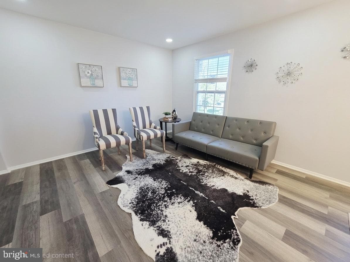 2076 Chadwick Terrace photo 7
