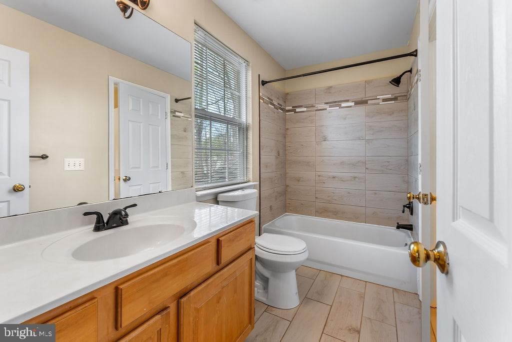 14701 Danton Court photo 37