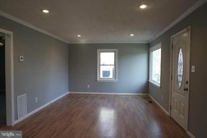 6106 Alpine Street photo 5