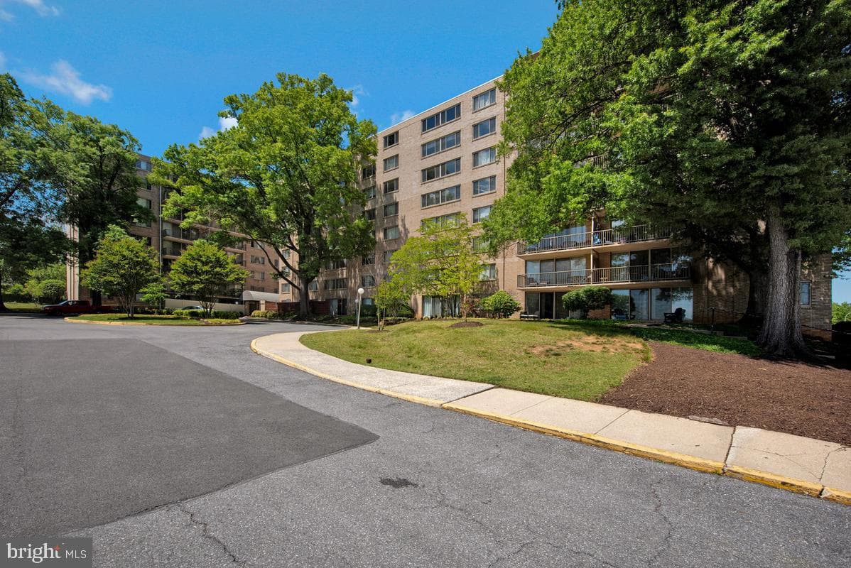 4410 Oglethorpe Street #317 photo 28