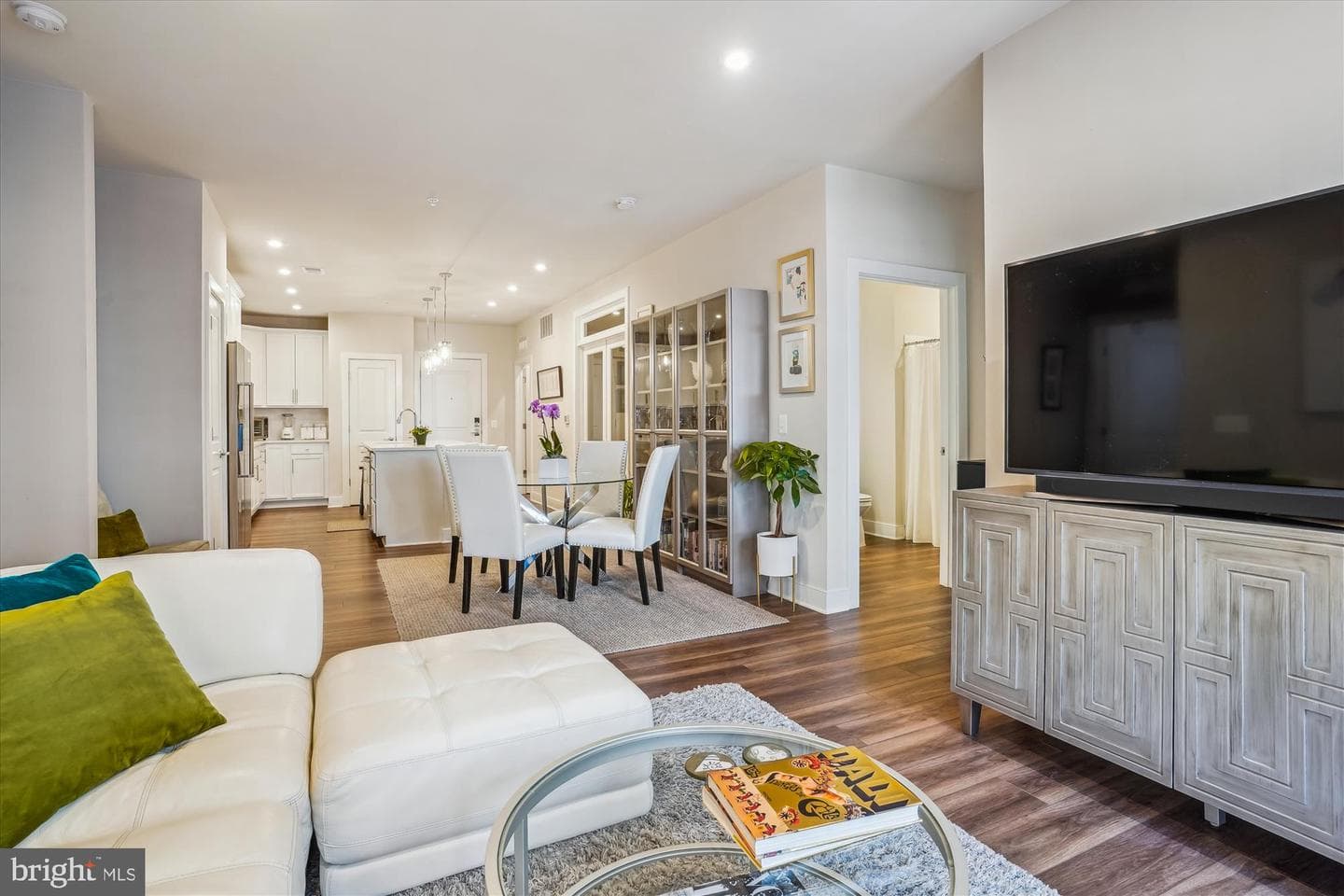 102 Saint Ives Place #209 photo 12