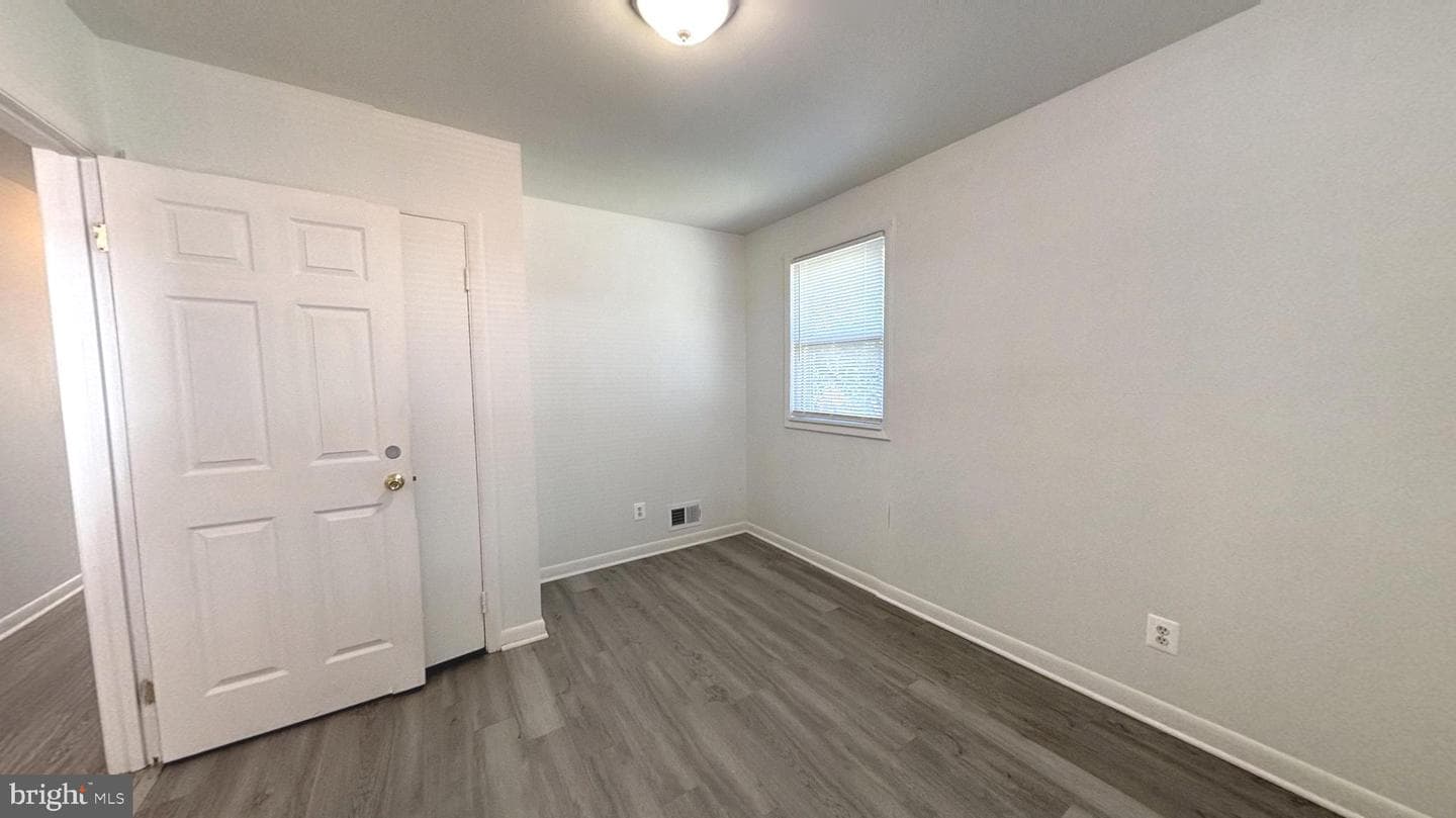 9906 Lanham Severn Road photo 18