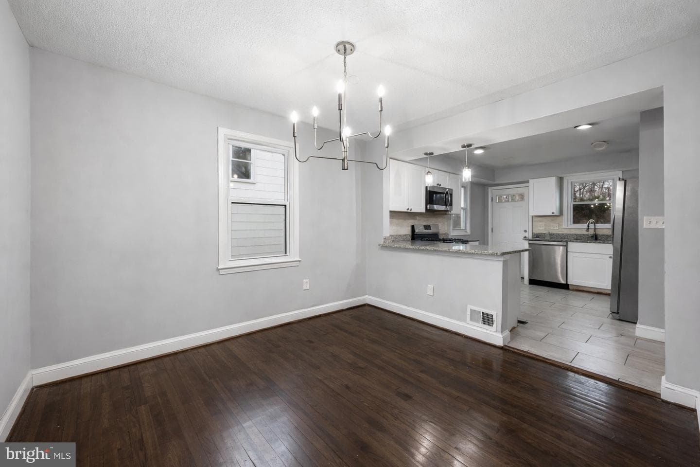 308 Zelma Avenue photo 5