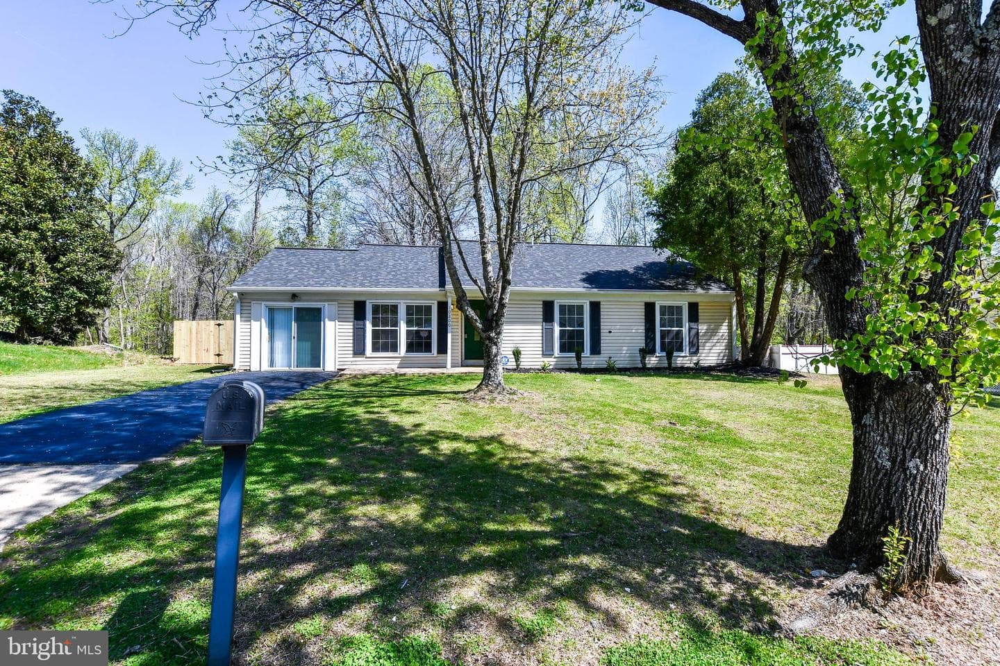 10200 New Orchard Drive photo 1
