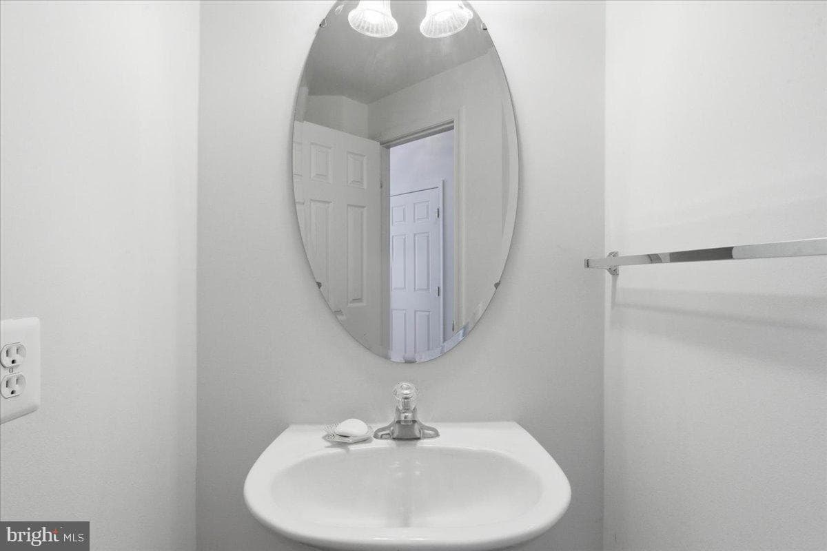 8114 Holly Lane photo 30