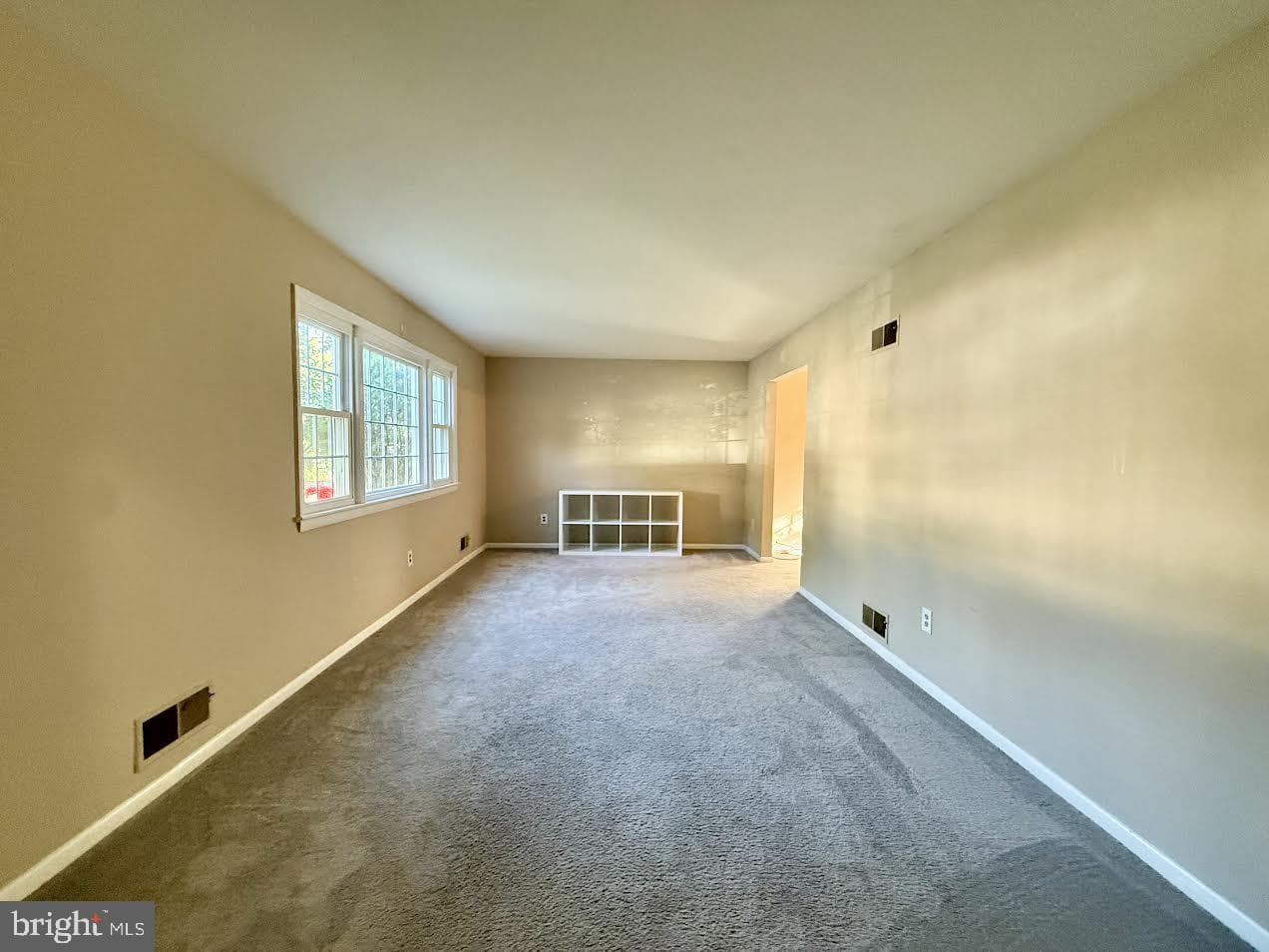 8703 34th Avenue, College Park