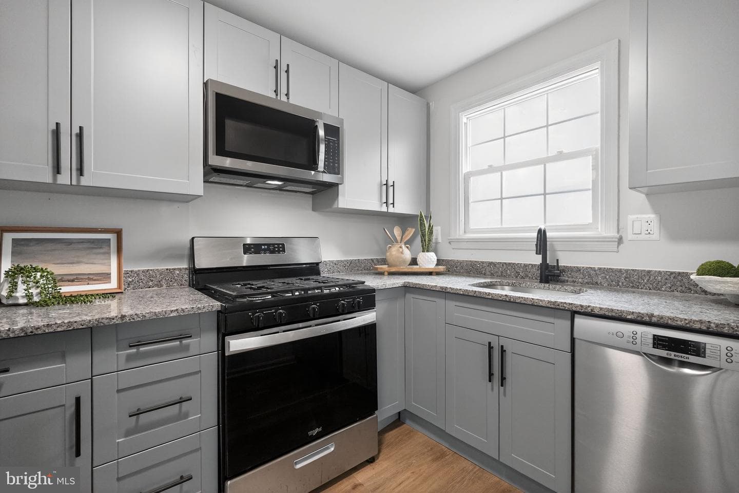 403 Dateleaf Avenue photo 12