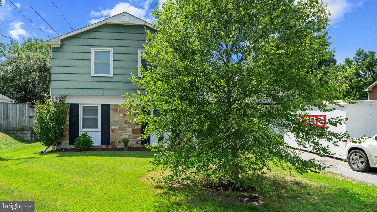 1226 Port Echo Ln, Bowie