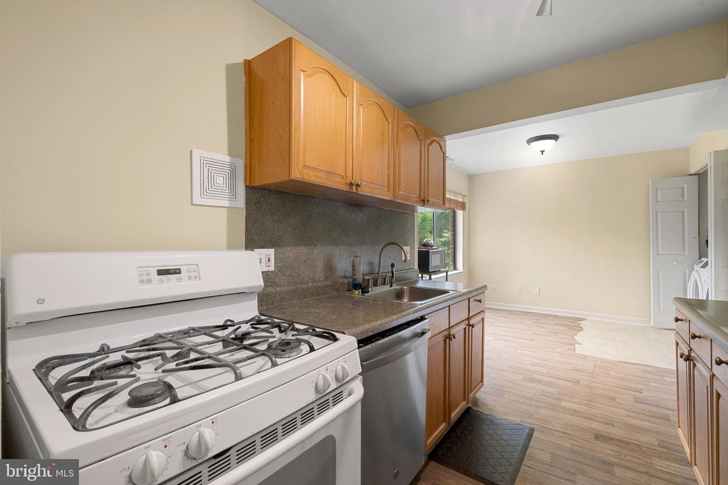 11222 Cherry Hill Road #202 photo 16