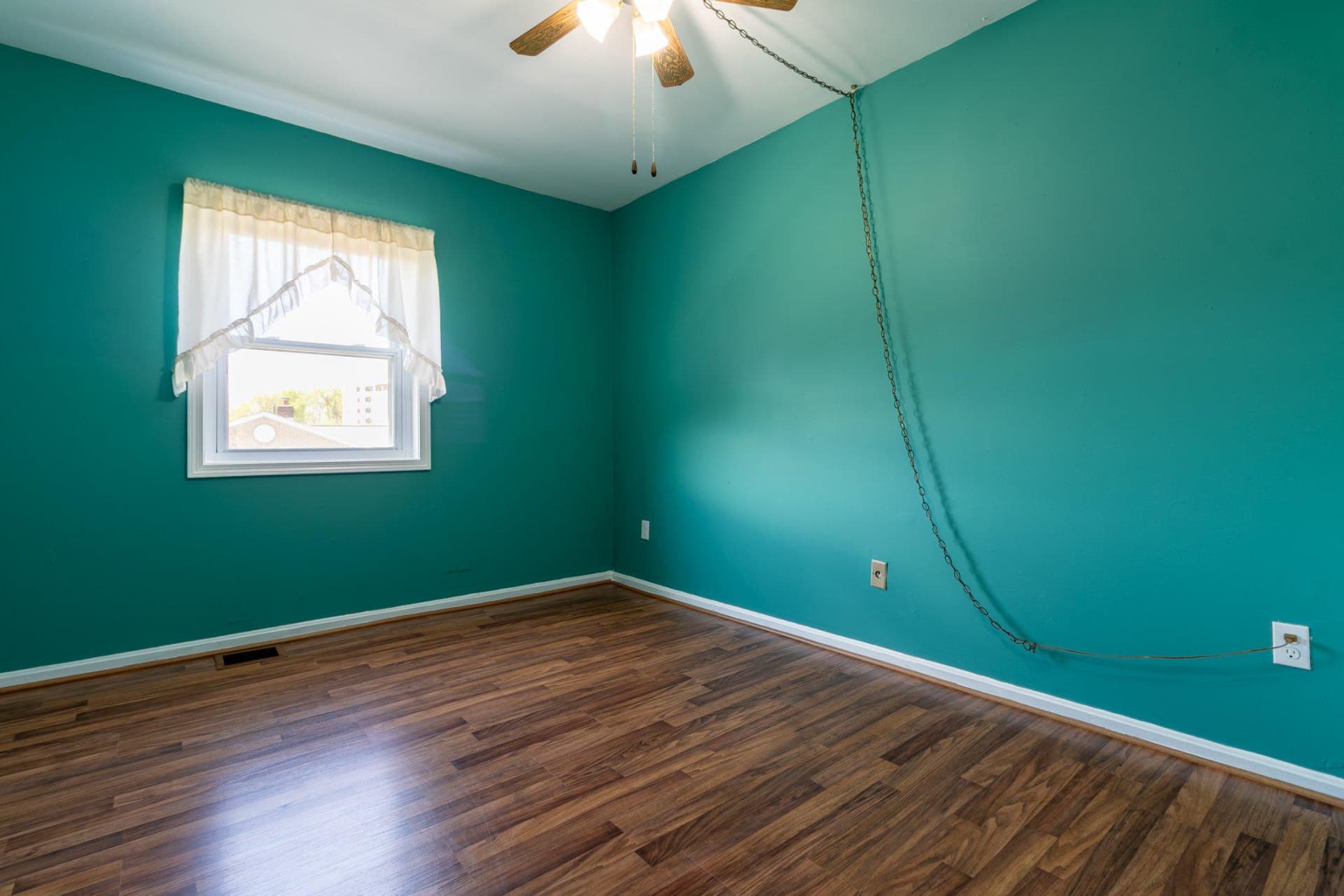 7950 Lakecrest Drive photo 23