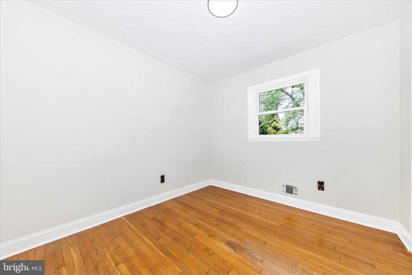 5806 Cheryl Lane photo 19
