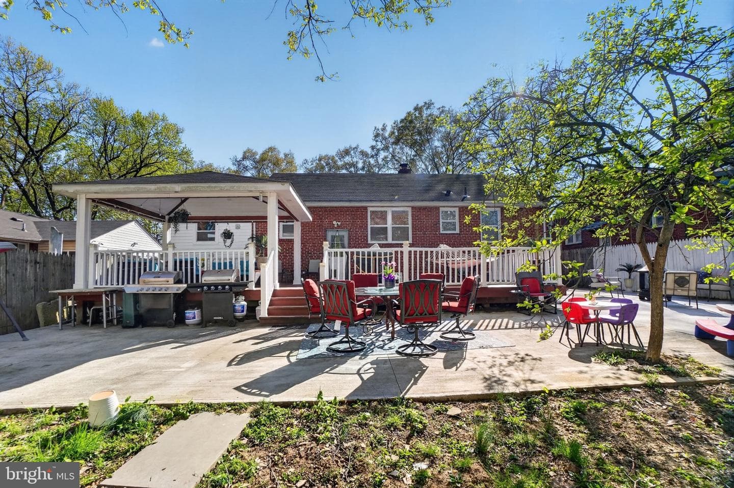 5506 Winston Street photo 36