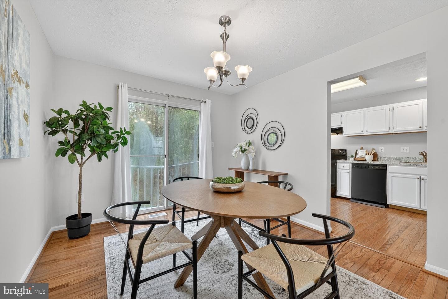 1546 Deep Gorge Court photo 6