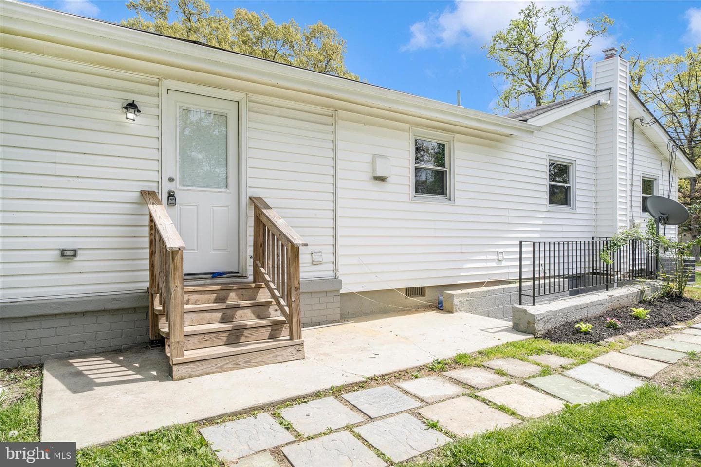 6737 Allentown Road photo 13