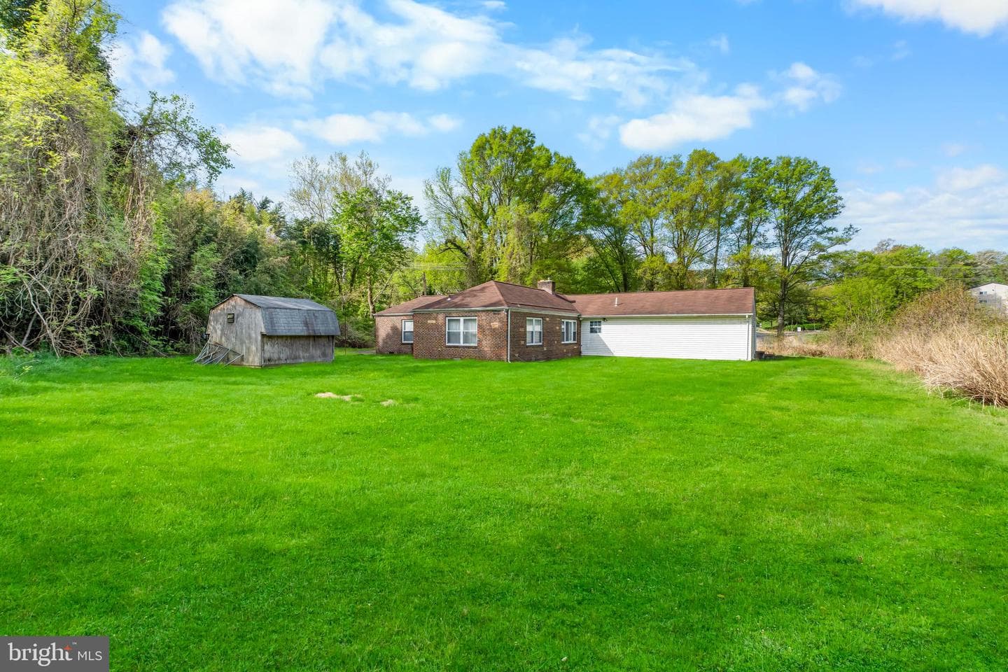 1112 Owens Road photo 4