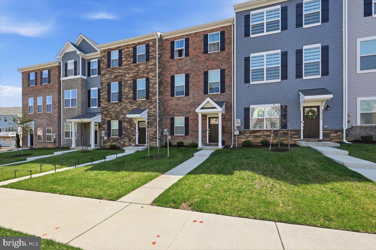 10316 Serenade Court, Clinton
