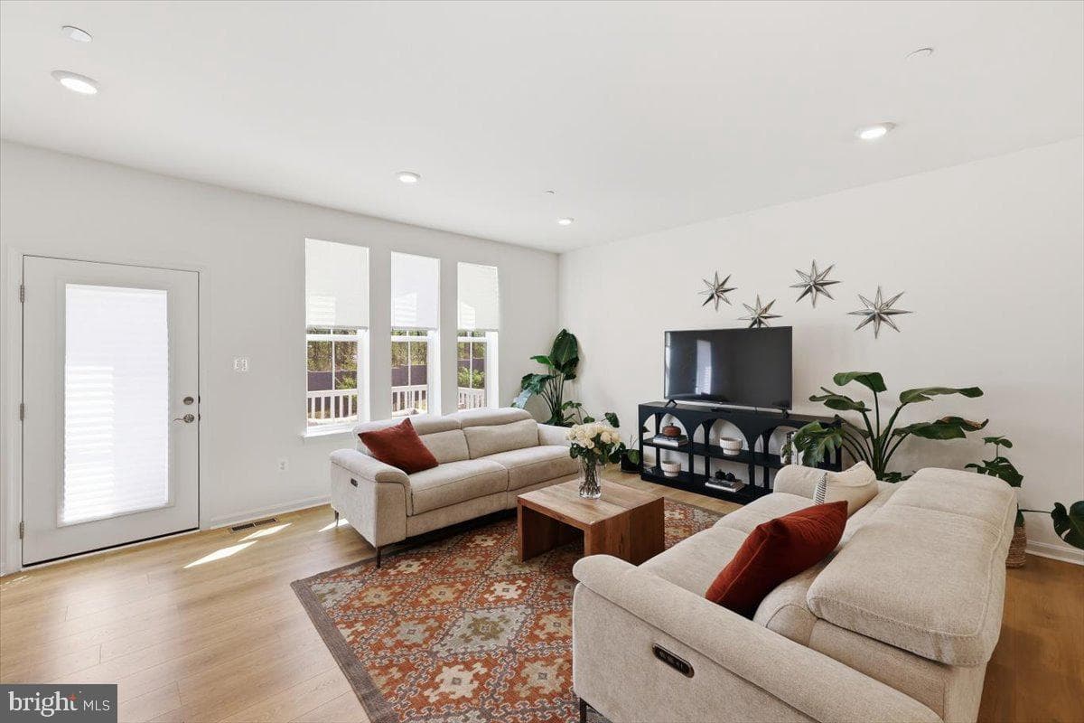 10316 Serenade Court photo 6