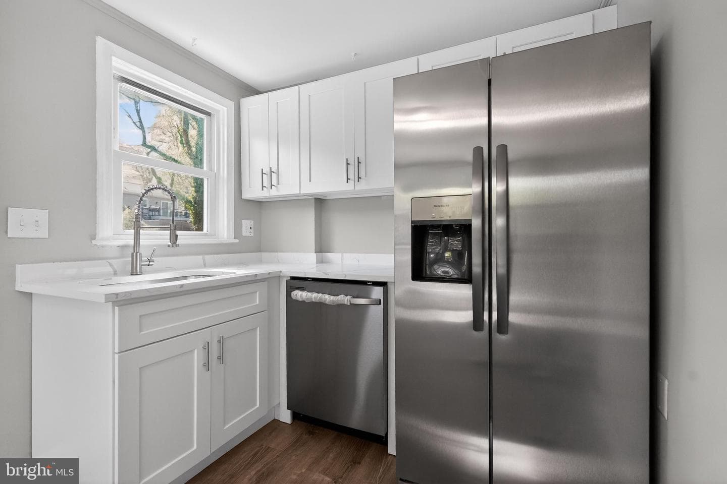 516 71st Street photo 9