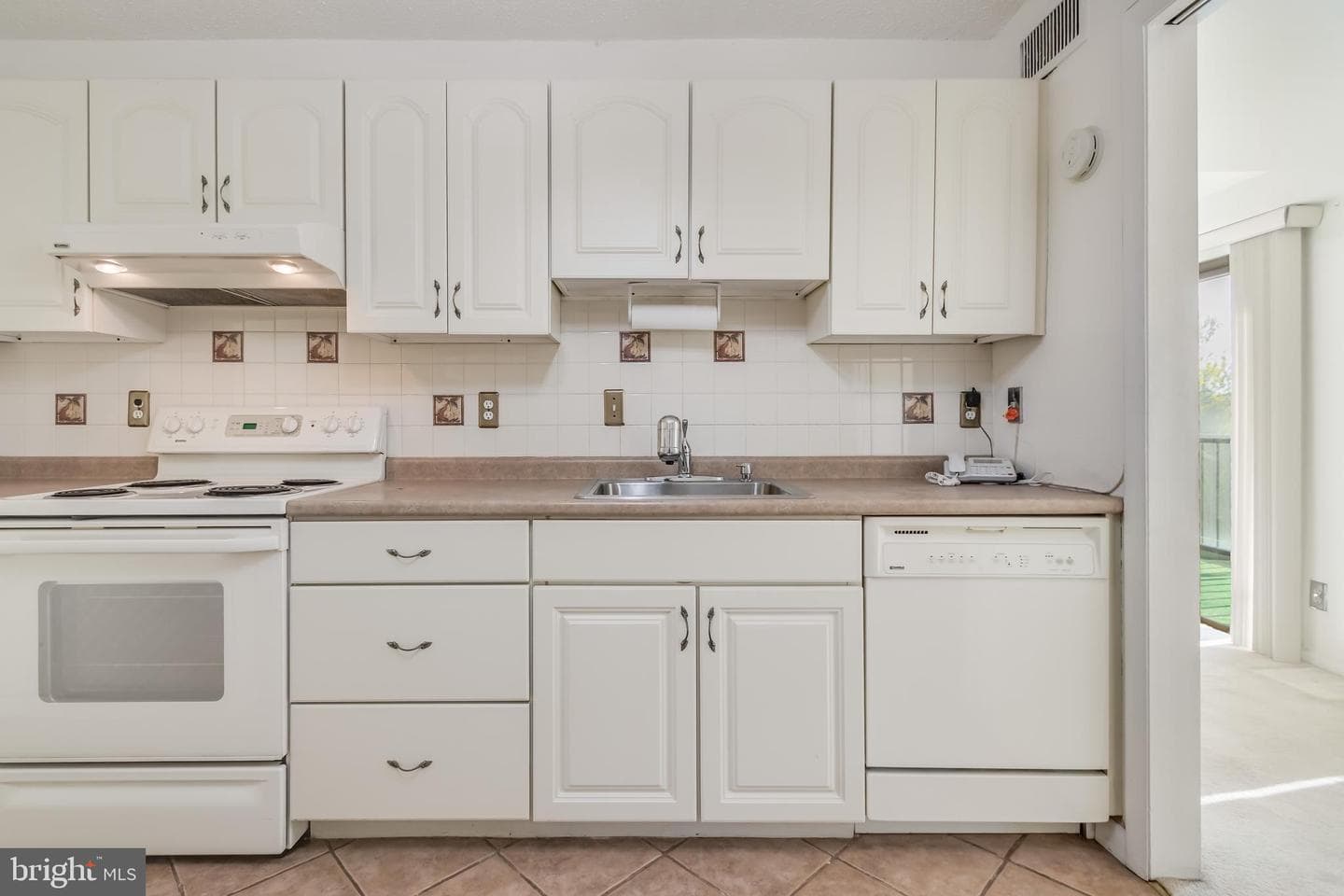 9200 Edwards Way #514, Hyattsville