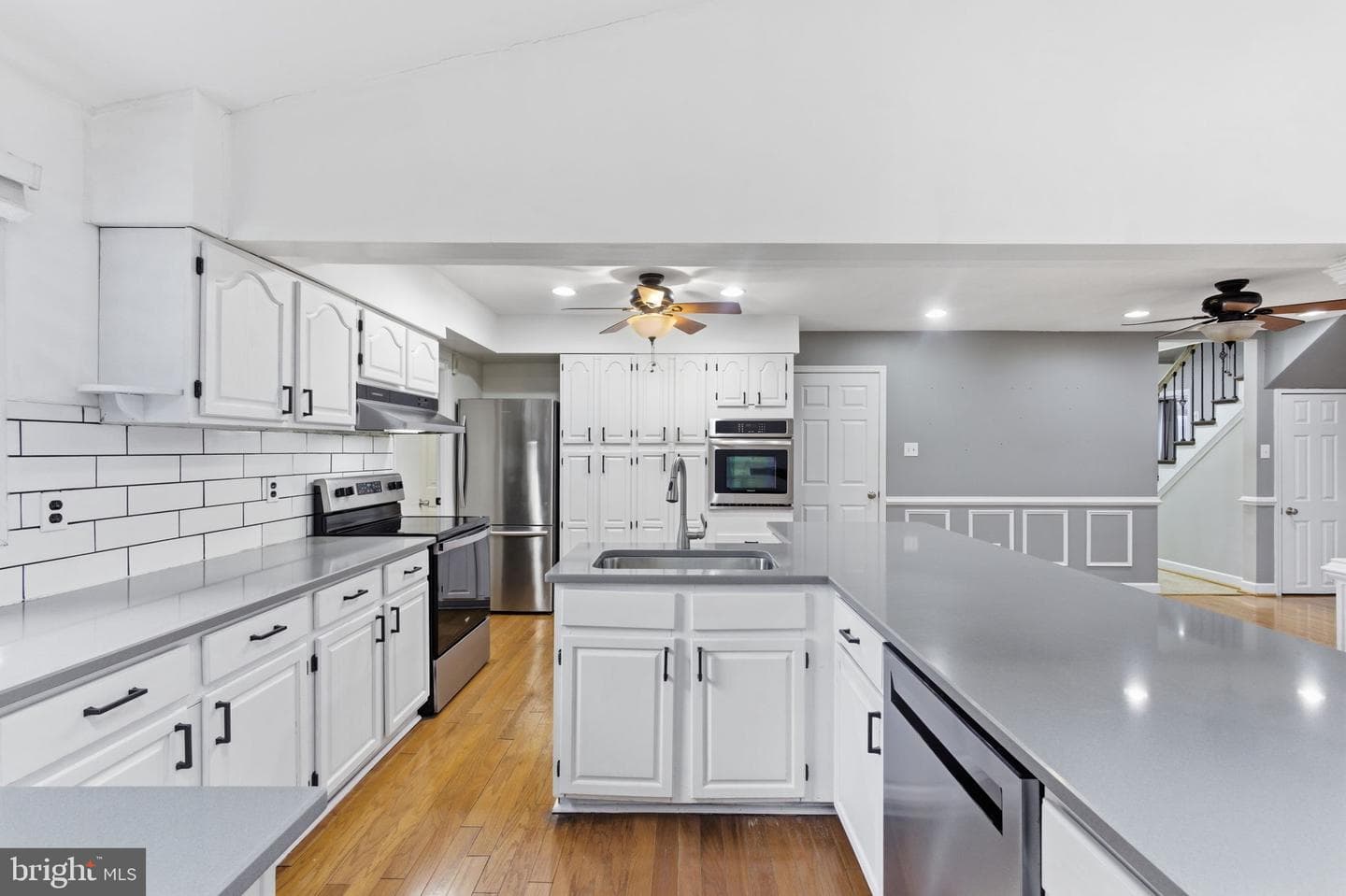 12801 Hadley Lane photo 7