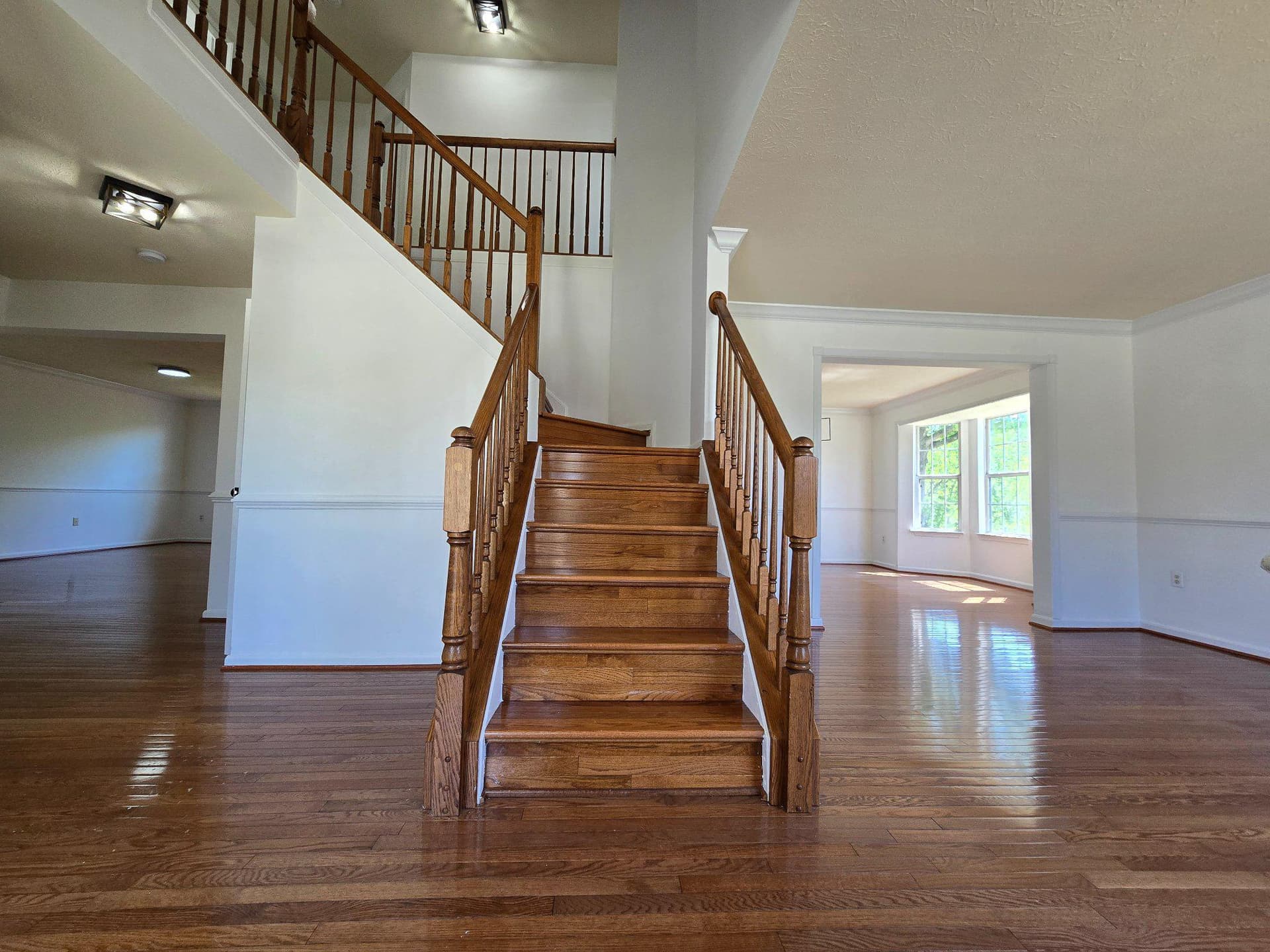 10904 Gunpowder Drive photo 3