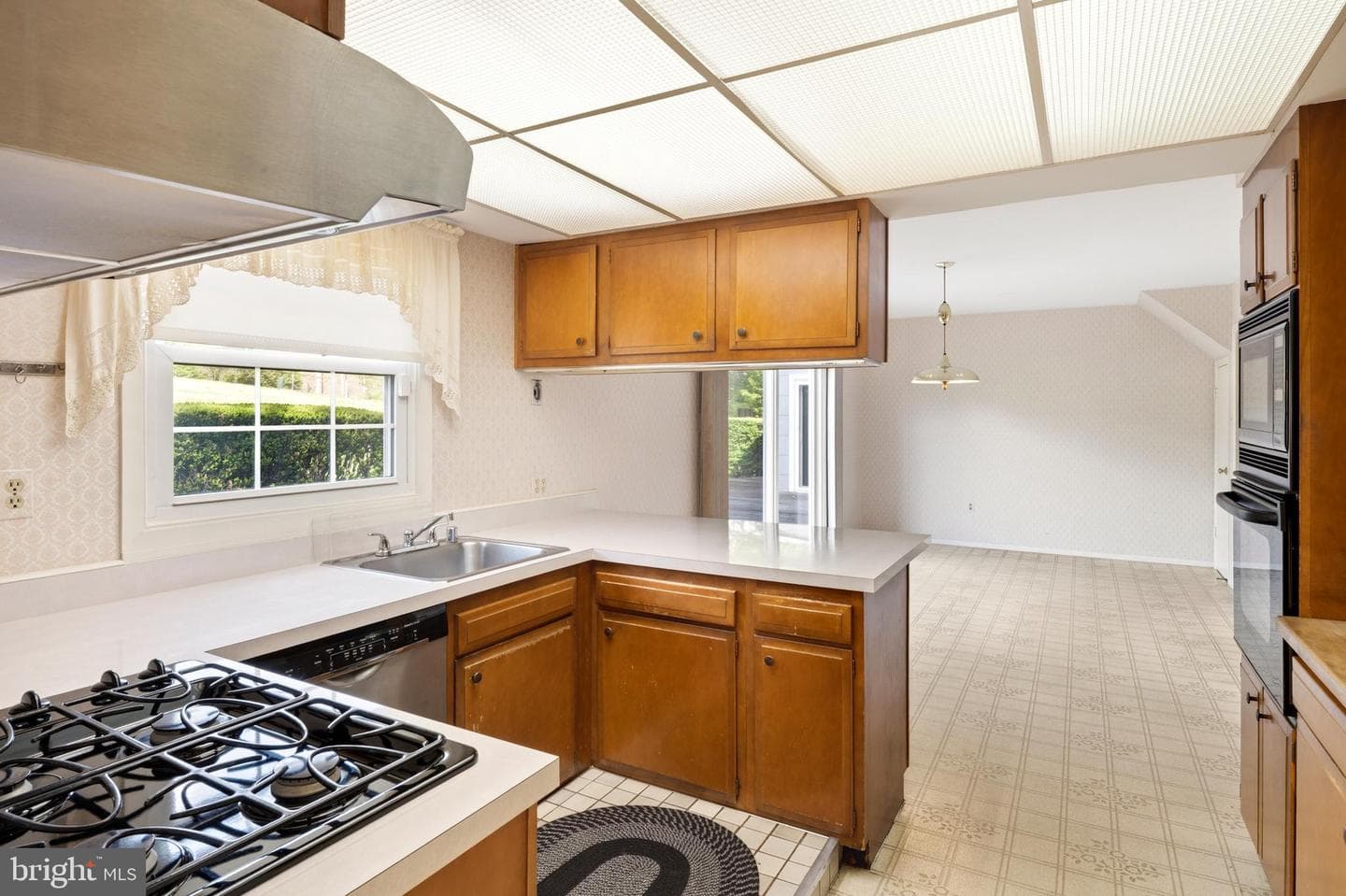 2313 Hanover Place photo 20