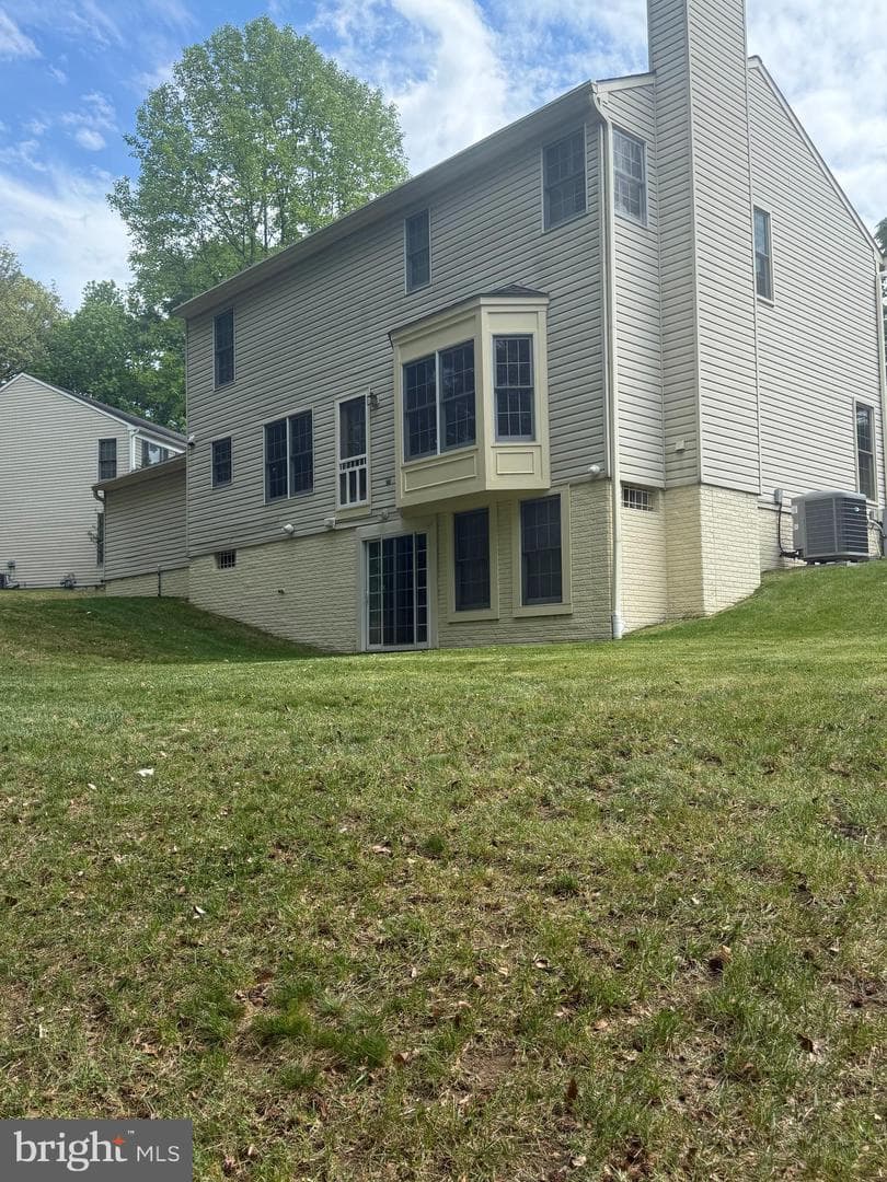 5404 Lakevale Terrace photo 2