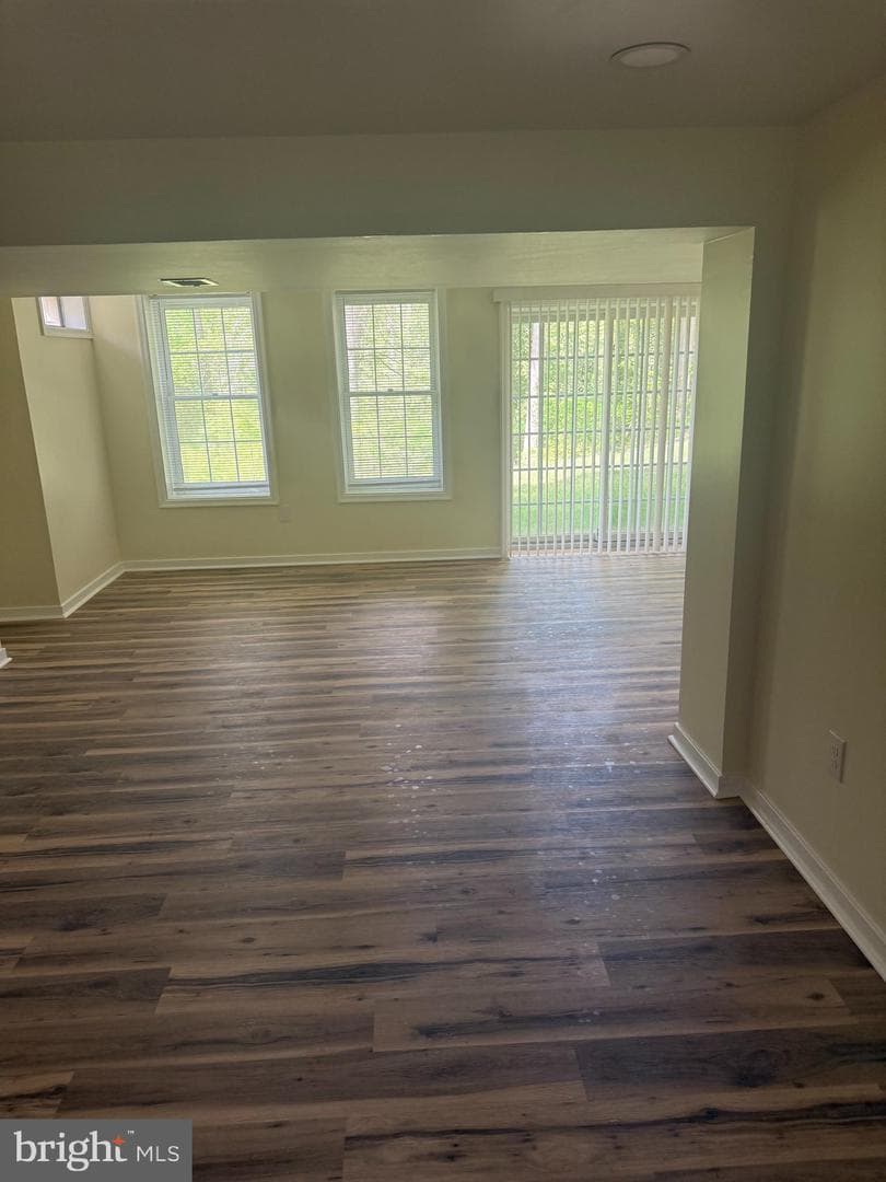 5404 Lakevale Terrace photo 47