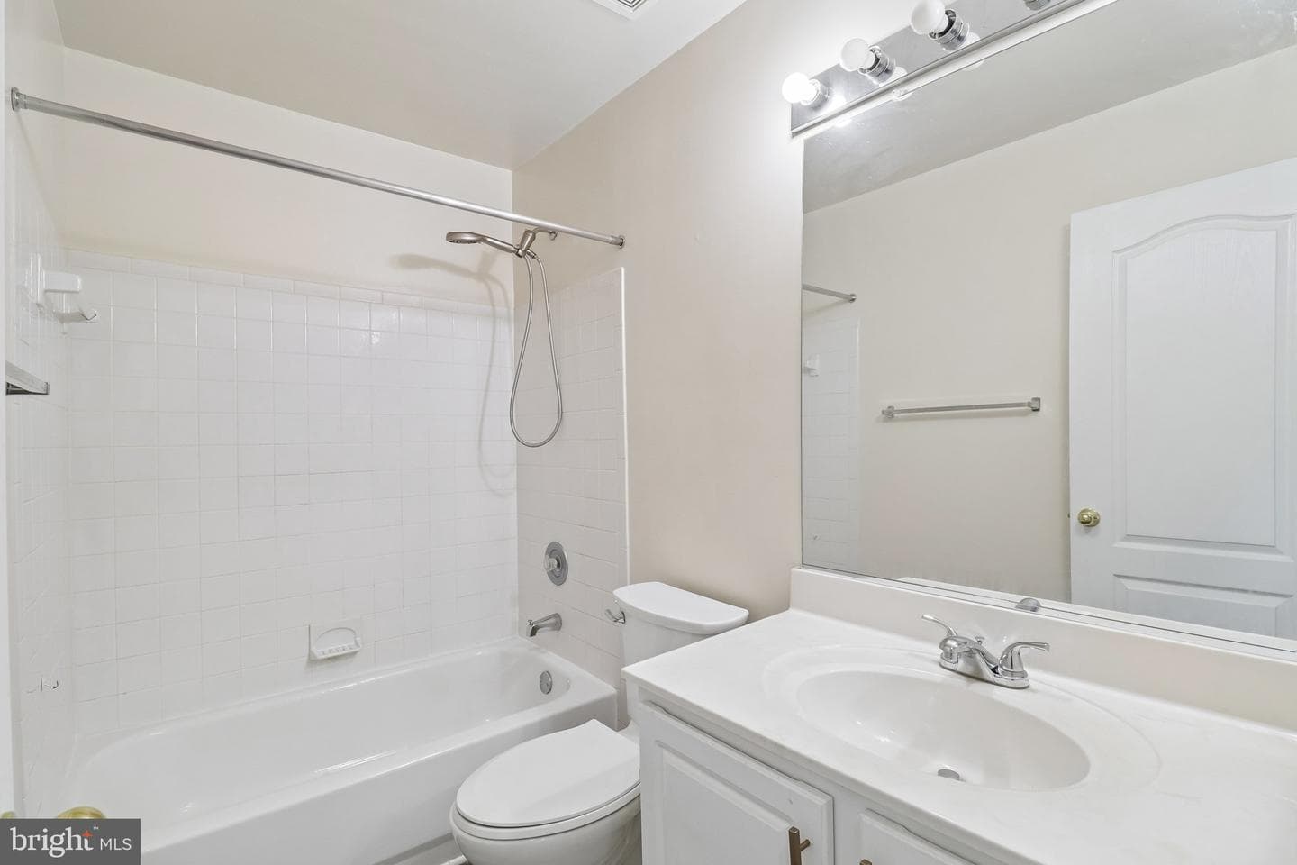 9712 Thornville Drive photo 29