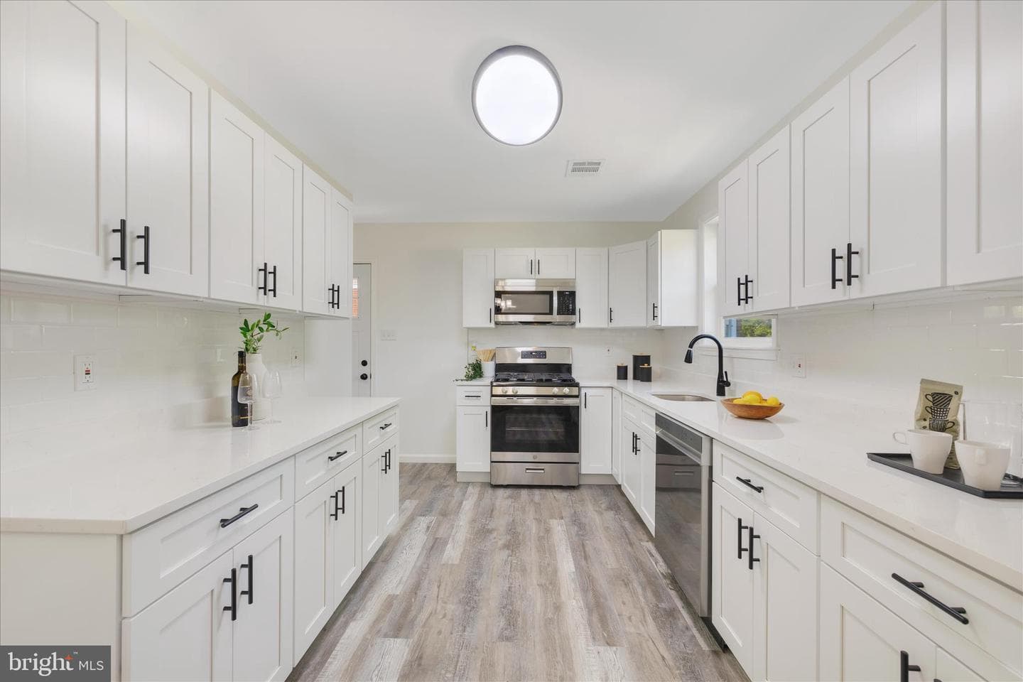 6810 Surratts Road photo 11