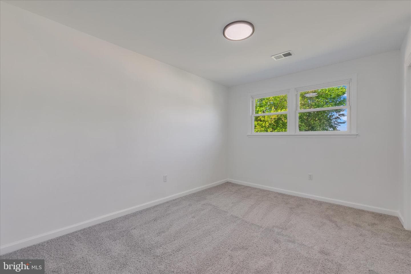 6810 Surratts Road photo 17
