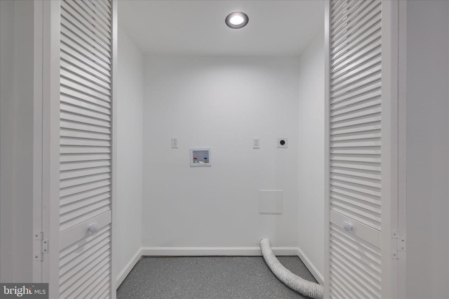 6810 Surratts Road photo 31